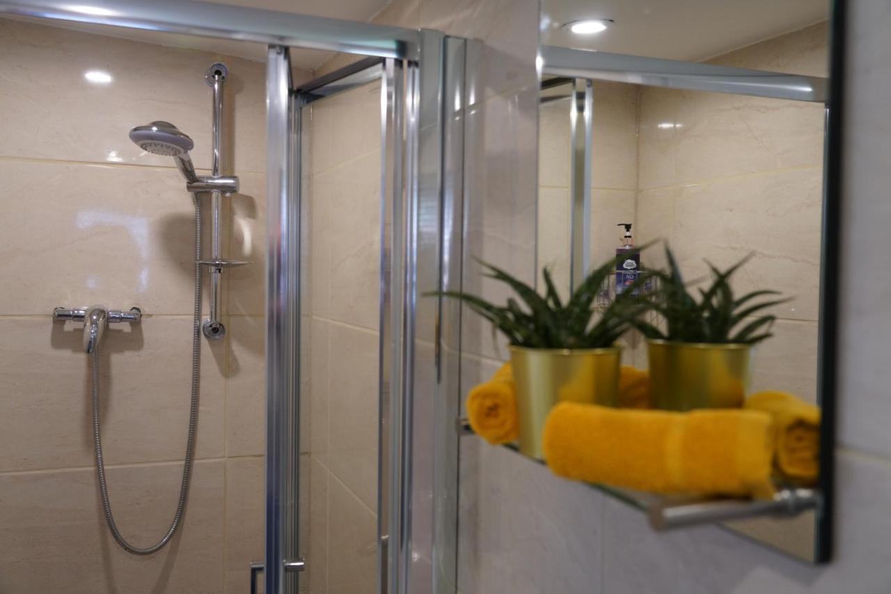 Cosy 1 Bed Garden Lodge Close To Nottingham City Centre - Free Parking & Wifi Bagian luar foto